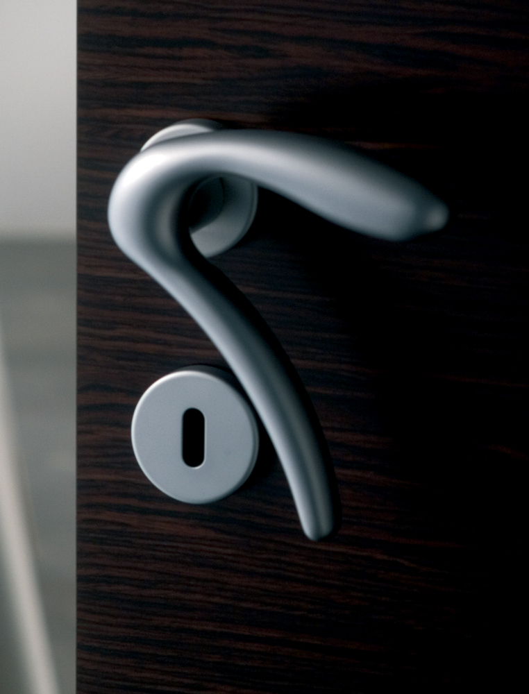 Леонардо Ghidini