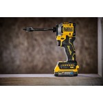 Ударный гайковерт DeWalt DCF850E2T-QW 2 батареи Powerstack