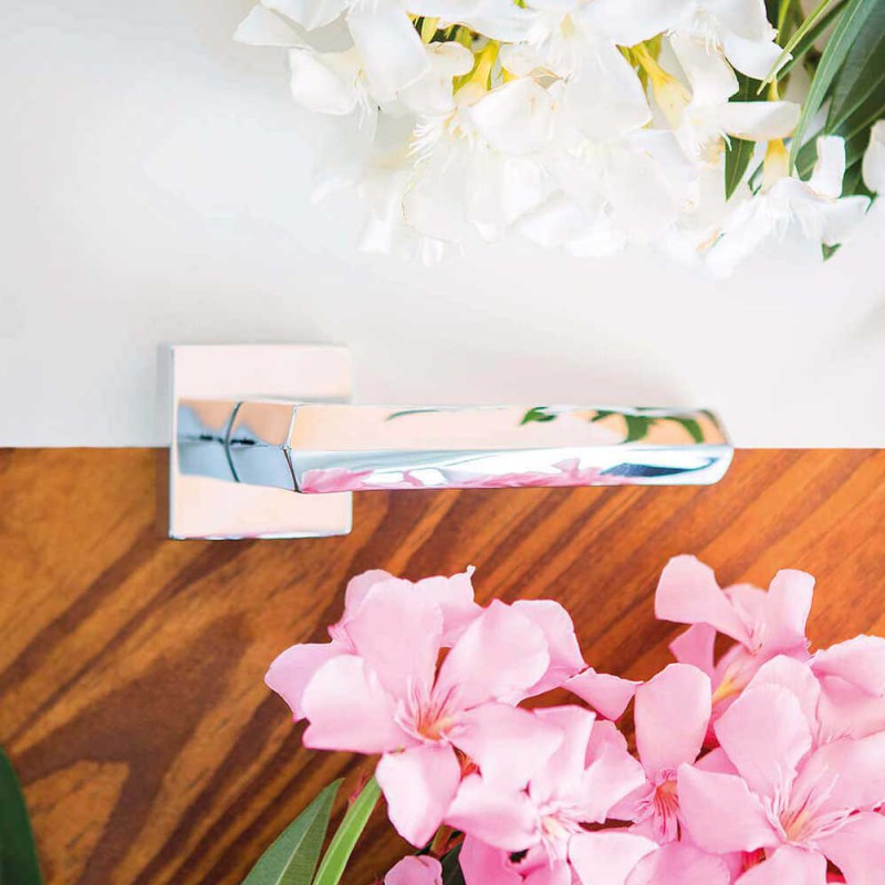 Ручка Elle Polished с квадратной розеткой для архитектуры Studio Linea Calì