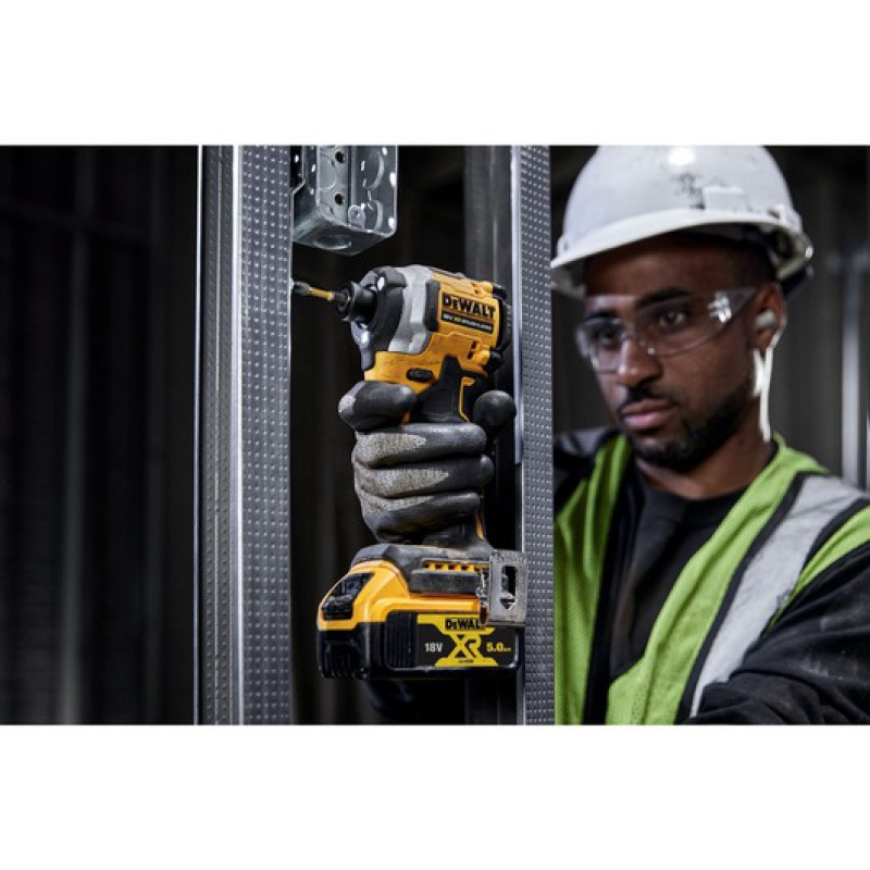 DeWalt DCF850P2T-QW Аккумуляторный ударный гайковерт