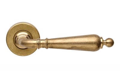 Florenzia Aged Brass Door Handle на Розетте для Casa Rustica Linea Calì