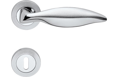 Ручка Linea Calì Delfino для классических дверей латуни с розеткой