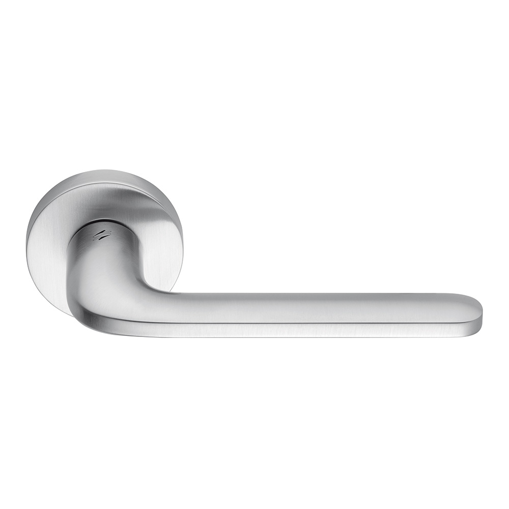 Ручка двери Roboquattro Satin Chrome на стильной розетке от Colombo Design