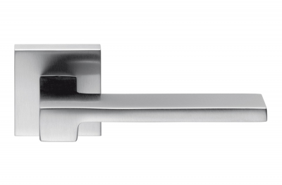 Дверная ручка Zelda Satin Chrome на розетке Дизайн интерьера Сделано в Италии от Colombo Design